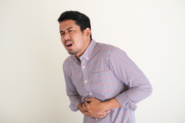 nyeri perut yang dirasakan laki-laki