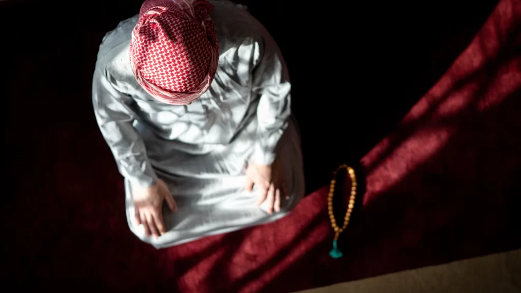 seorang_muslim_berdoa