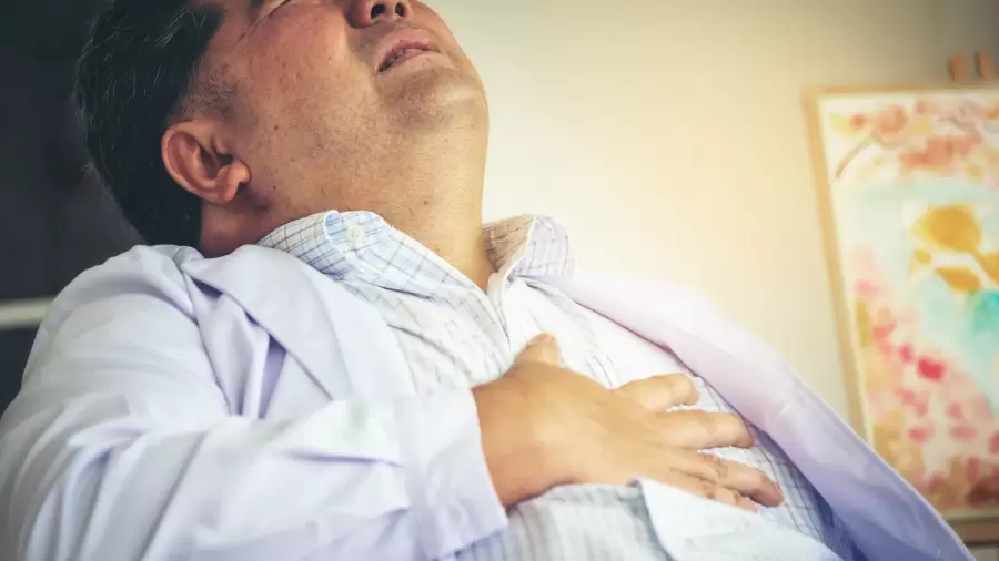 Apakah Asam Lambung Bisa Naik ke Jantung? Simak Penjelasannya di Sini