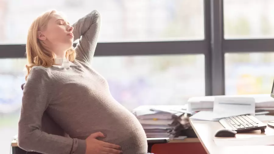 Nyeri Ulu Hati pada Ibu Hamil 7 Bulan, Penyebab, Gejala, dan Penanganannya dengan Aman