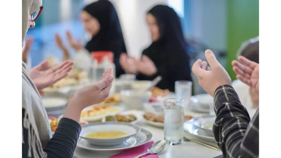 Cara Berbuka Puasa yang Benar Menurut Islam