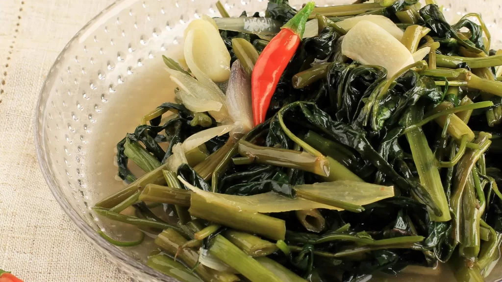 lauk pauk pelengkap nasi liwet-tumis kangkung