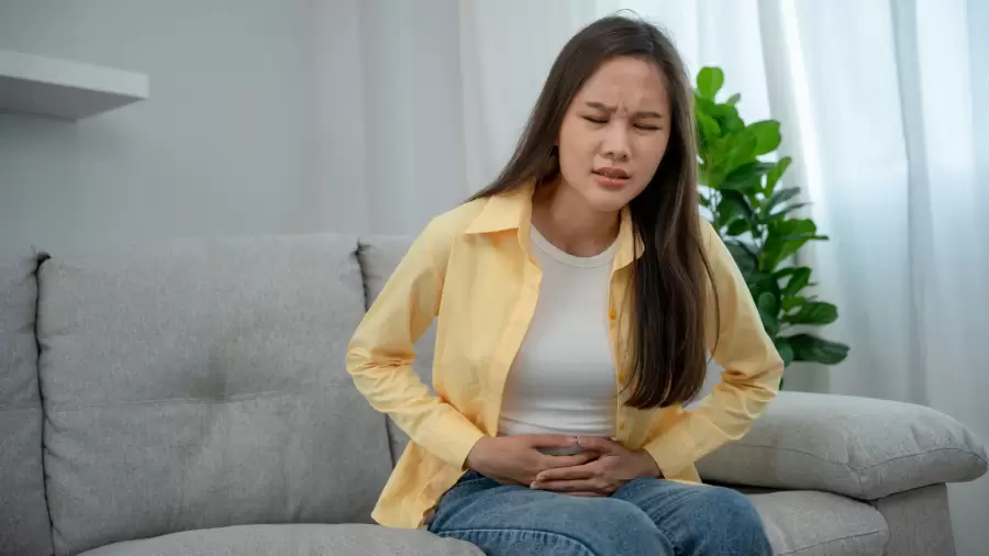 Penyebab Perut Melilit setelah Makan dan Solusinya